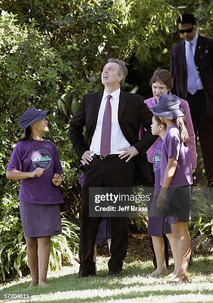 196 Tony Blair In New Zealand Indonesia Stock Photos, High-Res Pictures