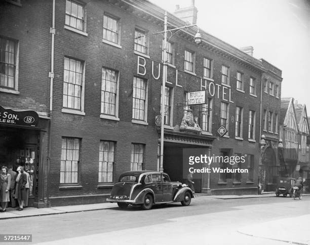 The Bull Hotel, Rochester, Kent, described by Charles Dickens in his novel 'The Pickwick Papers', 25th May 1950.