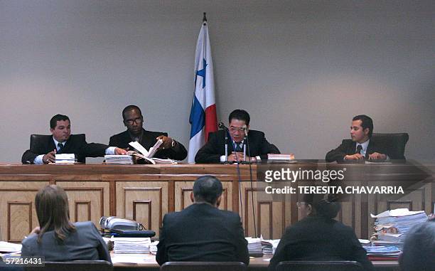 Adolfo Mejia Juez Supremo de Justicia, incia una audiencia preliminar el 30 de marzo de 2006 en la Corte Suprema de Justicia en la Ciudad de Panama,...