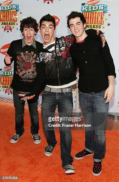 The Jonas Brothers Kevin, Nicholas and Joseph arrive at the 19th Annual Kid's Choice Awards held at UCLA's Pauley Pavilion on April 1, 2006 in...