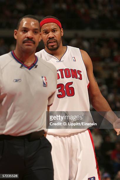 Rasheed Wallace of the Detroit Pistons argues a technical foul with referee Bennie Adams in a game against the Phoenix Suns on April 2, 2006 at the...