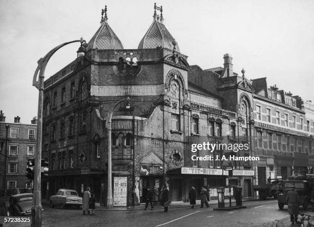 Granville's Music Hall in Fulham Broadway, London, 27th November 1954. Opened in 1898 by Dan Leno, the theatre is due for closure in December.