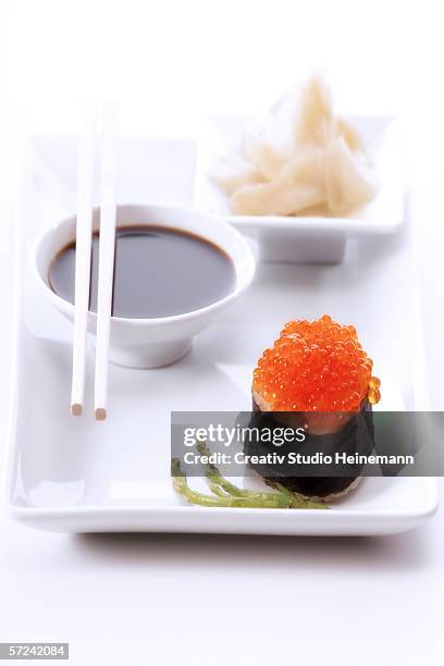 sushi platter - gunkanmaki stock-fotos und bilder
