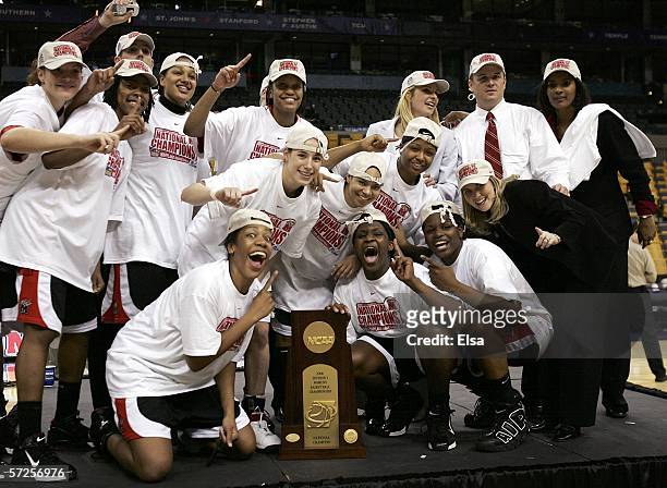 The Maryland Terrapins pose with the trophy after they won the 2006 NCAA Women's Basketball Championship Game on April 4, 2006 at the TD Banknorth...