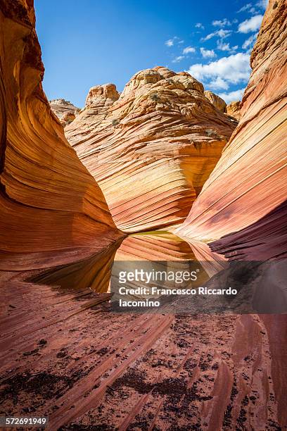 the wave canyon - the swirl stock pictures, royalty-free photos & images