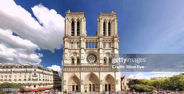 notre-dame cathedral - v notre dame foto e immagini stock