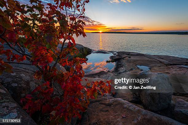 georgian bay sunset - killbear provincial park stockfoto's en -beelden