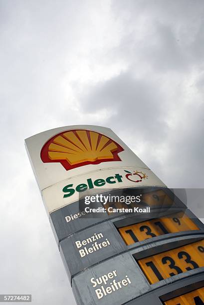 Shell Fuelactive Shell Launches High Efficiency Unleaded Gasoline Photos and Premium ...