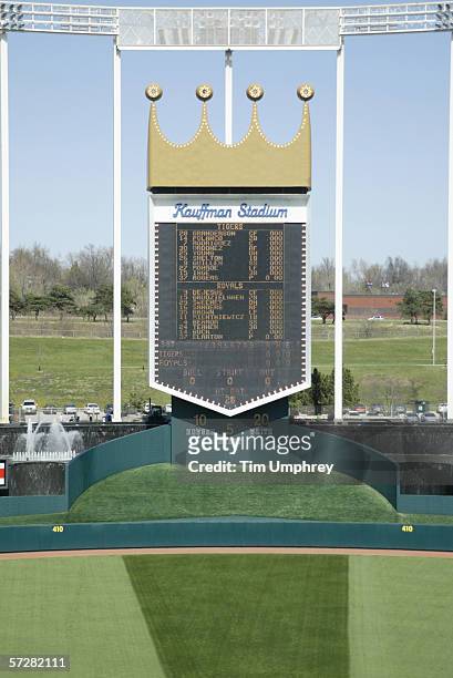 260 Kc Royals Scoreboard Stock Photos, High-Res Pictures, and