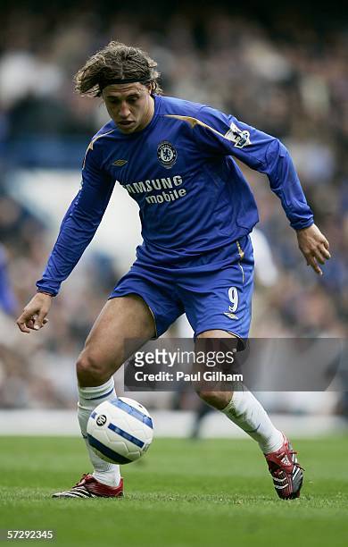 Hernan Crespo of Chelsea in action during the Barclays Premiership match between Chelsea and West Ham United on April 9, 2006 in London, England.