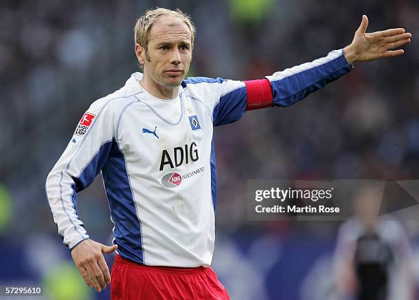 Sergej Barbarez of Hamburg during the Bundesliga match between Hamburger SV and Borussia Monchengladbach at the AOL Arena on April 9, 2006 in...