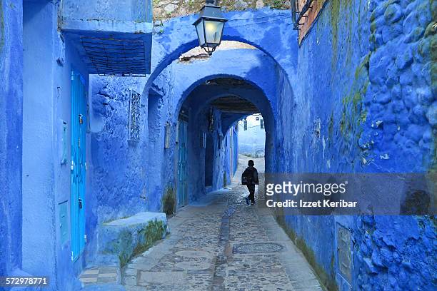small colorful streets in medina of chefchaouen - chefchaouen medina stock pictures, royalty-free photos & images