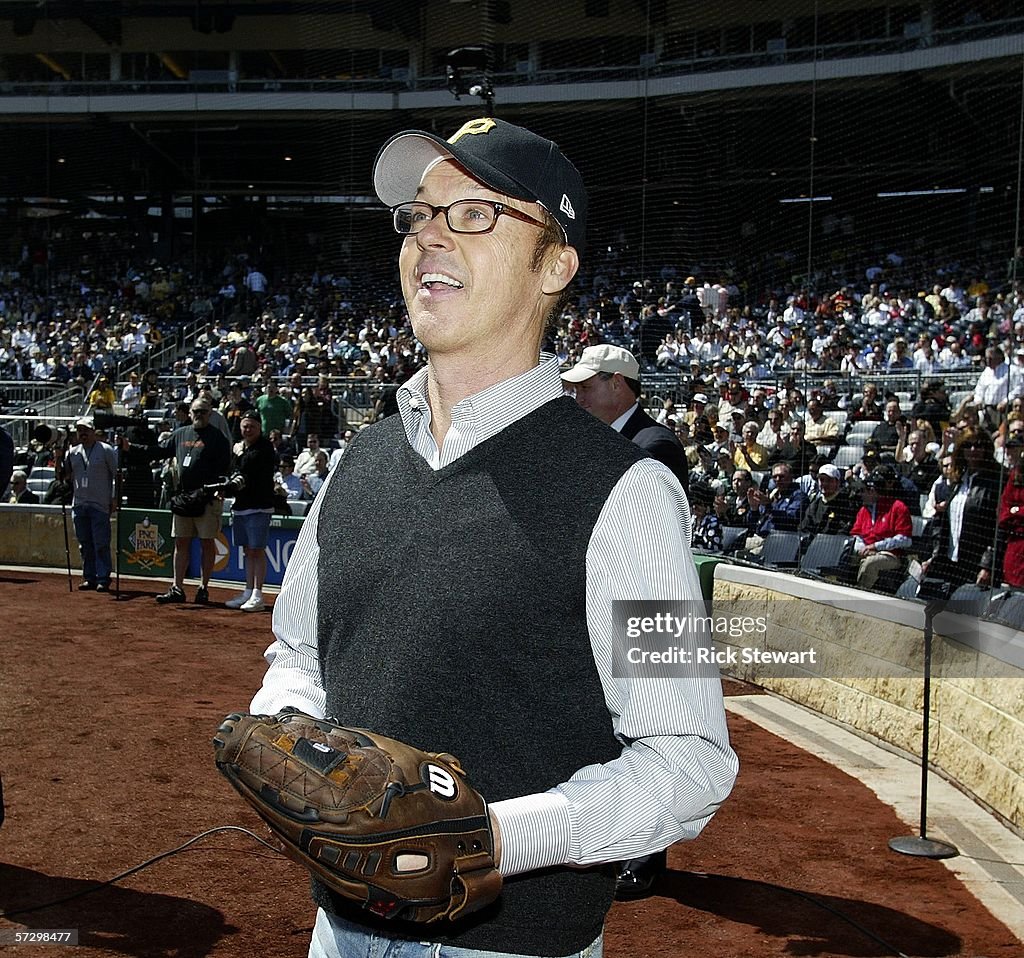 Los Angeles Dodgers v Pittsburgh Pirates