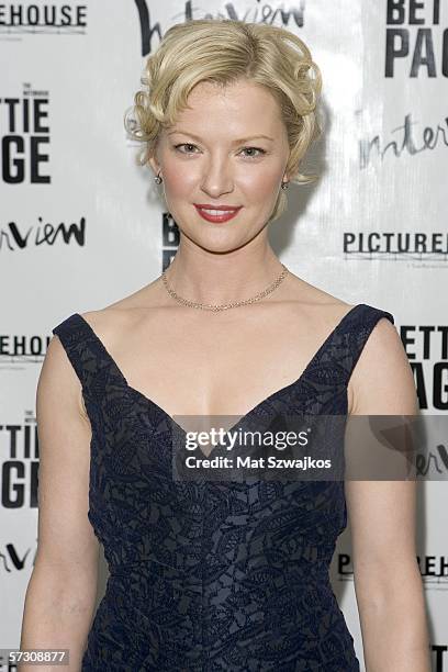 Actress Gretchen Mol arrives at the premiere of "The Notorious Bettie Page" hosted by Picturehouse and Interview Magazine on April 10, 2006 in New...
