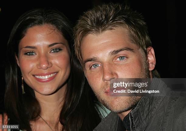 Actor Mike Vogel and his wife Courtney arrive at the premiere of "Standing Still" at the Arclight Theater on April 10, 2006 in Hollywood, California.