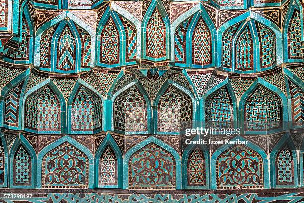 blue tile detail at esrefoglu mosque, beysehir - konya photos et images de collection