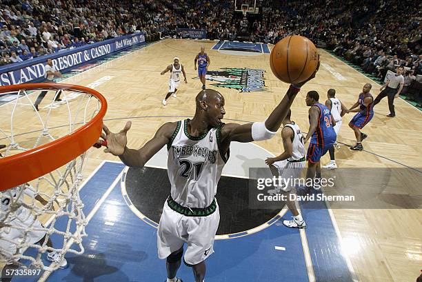 Kevin Garnett of the Minnesota Timberwolves recovers the ball against the New York Knicks during the game at Target Center on March 26, 2006 in...