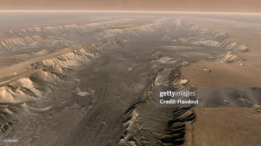 Valles Marineris Cuts Through Mars Surface