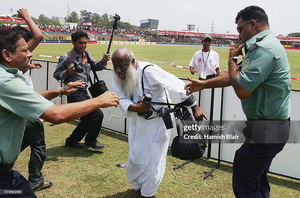 2nd Test - Bangladesh v Australia: Day 1