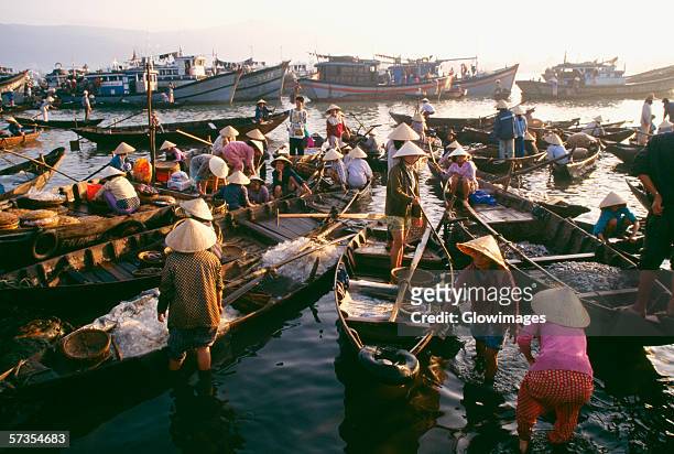 fish market, danang, vietnam - vietnam market stock pictures, royalty-free photos & images