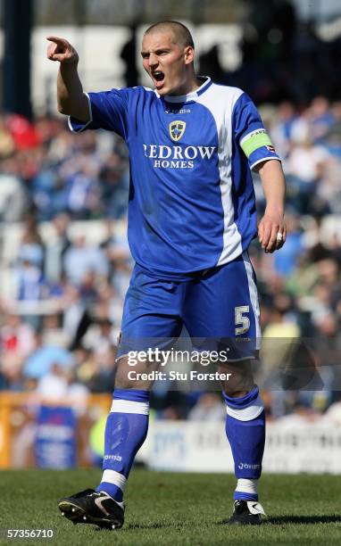 Darren Purse of Cardiff City in action during the Coca Cola Championship match between Cardiff City and Sheffield United at Ninian Park on April 14...