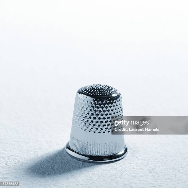 thimble - thimble stock pictures, royalty-free photos & images