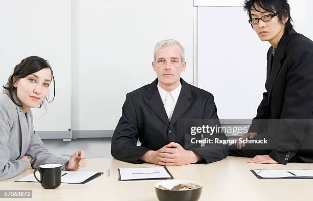 Three People Interview Program Job Interview Set Photos and Premium High Res Pictures - Getty Images