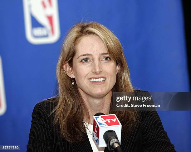 Heidi Ueberroth Photos and Premium High Res Pictures - Getty Images