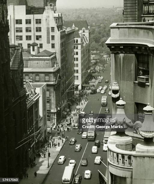 fifth avenue, new york city, (b&w), (high angle view) - 1930s stock pictures, royalty-free photos & images