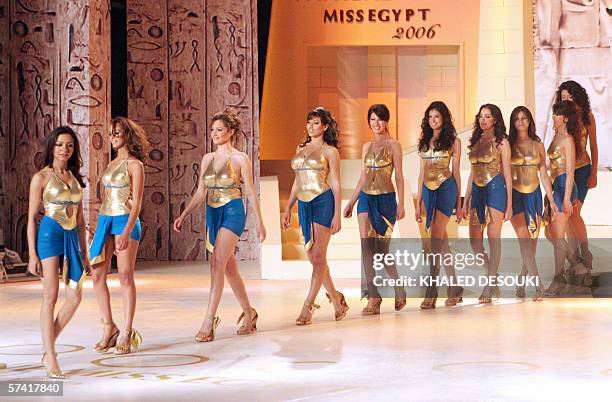 General view shows several Miss Egypt 2006 contestants modeling in swimsuits late 18 April 2006 in Cairo. Fawzaya Mohamed won the title. AFP...