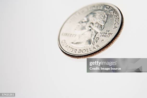 quarter dollar coin - twenty five cent coin fotografías e imágenes de stock