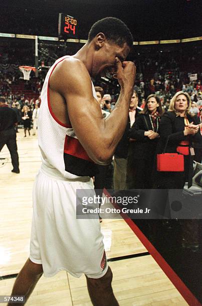 Scottie Pippen of the Portland Trail Blazers walks dejectedly off the court after the Los Angeles Lakers defeated the Blazers 99-86 in game 3 of the...