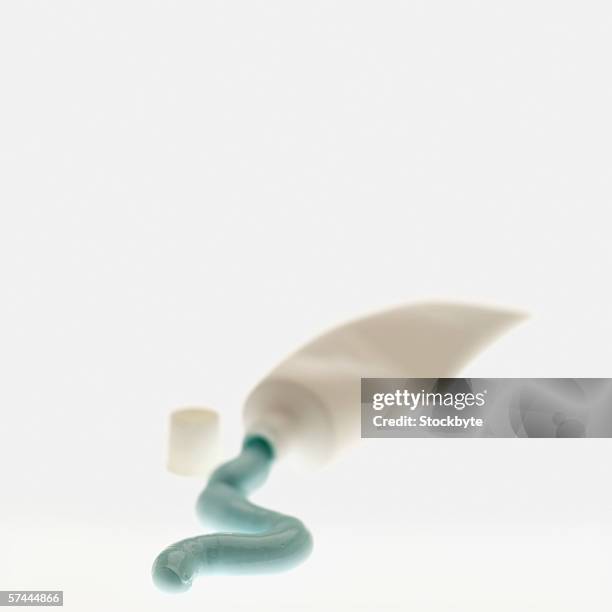 Squeedzed Toothpaste Squeezed Toothpaste Tube Photos and Premium High Res Pictures - Getty ...