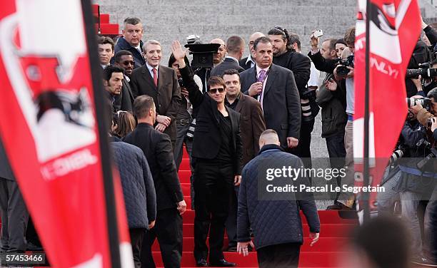 American actor Tom Cruise arrives for the "Mission Impossible III" French premiere April 26, 2006 in La Defense, outside Paris, France.