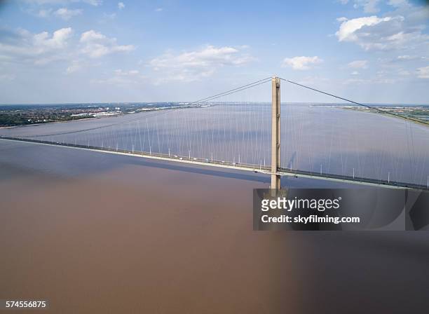 humber bridge aerial photograph - humber bridge stock-fotos und bilder