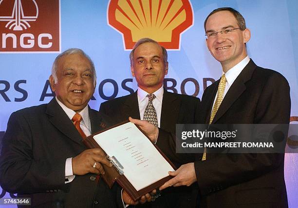 Sam Raha Ceo 20 Ongc Subir Raha Stock Photos, High-Res Pictures, and Images - Getty ...