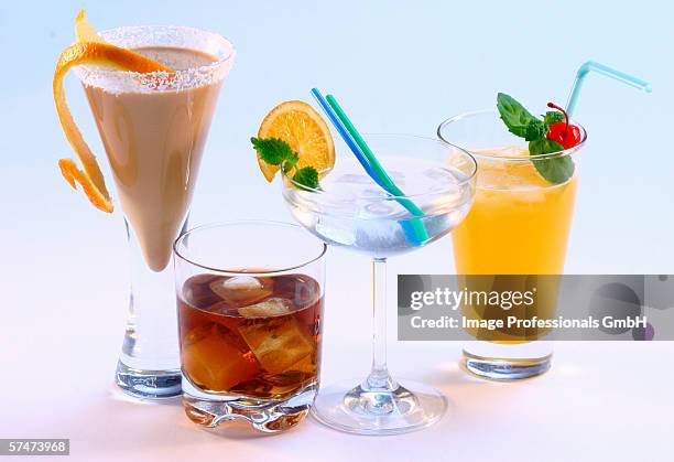 several cocktails - 4 cocktails stockfoto's en -beelden