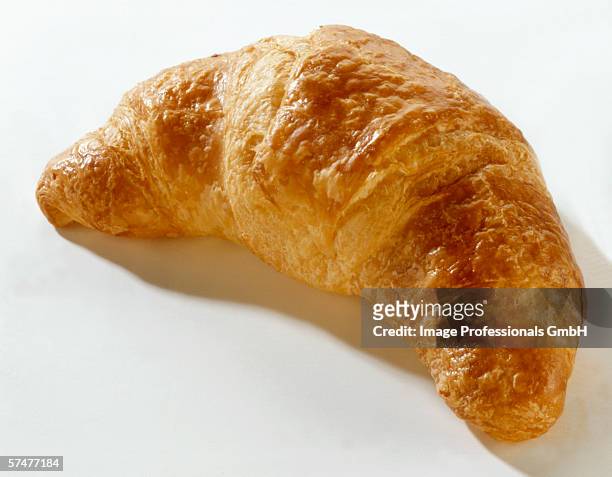 croissant - croissant white background stock-fotos und bilder