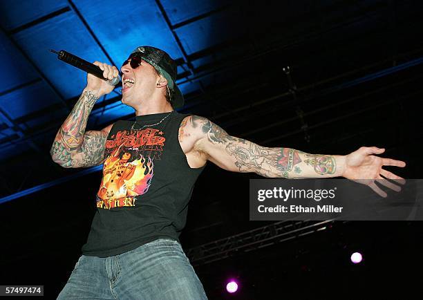 Ax7 Singer 939 Avenged Sevenfold 2006 Stock Photos, High-Res Pictures, and Images ...