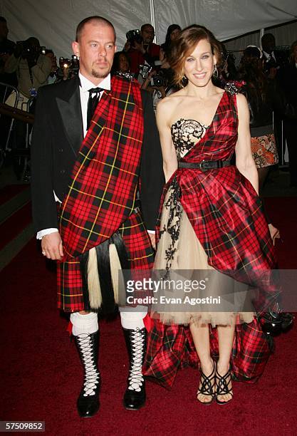 Actress Sarah Jessica Parker with designer Alexander McQueen attend the Metropolitan Museum of Art Costume Institute Benefit Gala: Anglomania at the...