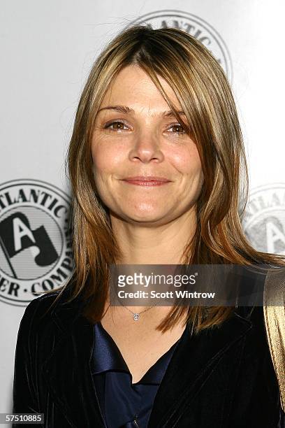 Actress Kathryn Erbe arrives for the Atlantic Theater Company's Spring Gala hosted by Clark Gregg at The Rainbow Room on May 01, 2006 in New York, NY.