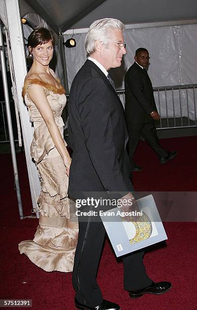 Actors Richard Gere and wife Carey Lowell departing the Metropolitan Museum of Art Costume Institute Benefit Gala "AngloMania: Tradition and...