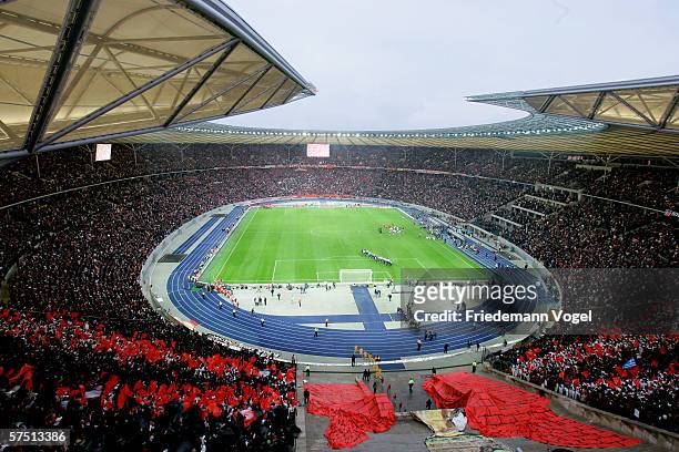 Overview during the DFB German Cup final between Bayern Munich and Eintracht Frankfurt at the Olympic Stadium on April 29, 2006 in Berlin, Germany.