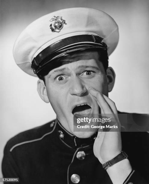 marine in military uniform screaming in studio, (b&w), portrait - us marine corps stock pictures, royalty-free photos & images
