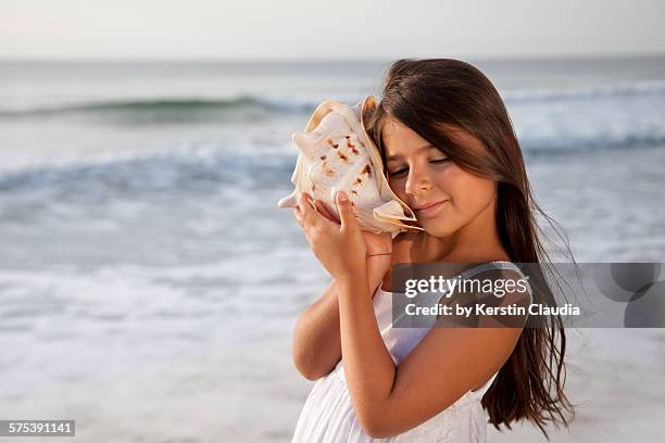 1,097 Listening Shell Stock Photos, High-Res Pictures, and Images ...