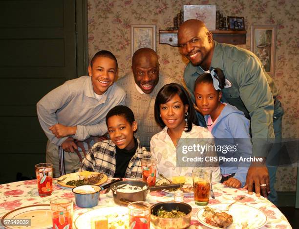 Everybody Hates Funerals" -- Jimmie Walker guest stars as Rochelle's father Gene, who unexpectedly dies at the dinner table while in town for a visit...