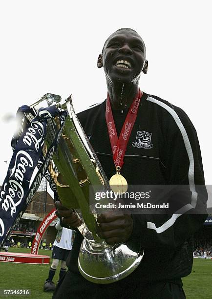 Southend's Shaun Goater celebrates winning the Coca Cola Division One trophy during the Coca Cola Division One match between Southend United and...