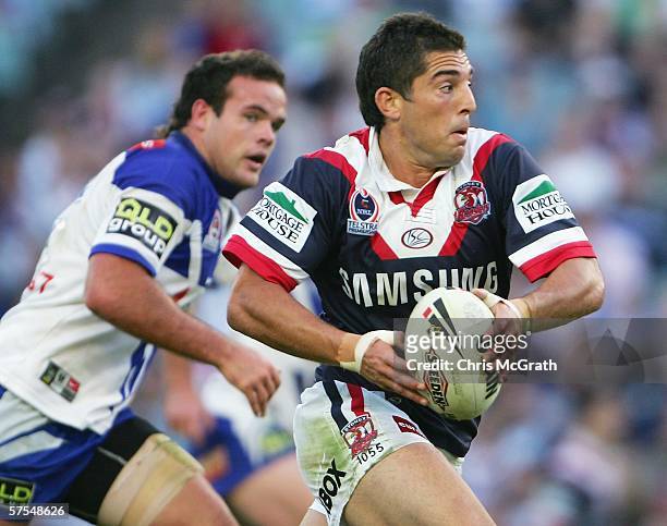 Braith Anasta of the Roosters makes a break during the round nine NRL match between the Roosters and the Bulldogs played at Aussie Stadium May 7,...