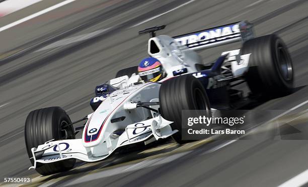 Jacques Villeneuve of Canada and BMW Sauber in action during the F1 Grand prix of Europe at the Nurburgring on May 7 in Nurburg, Germany.