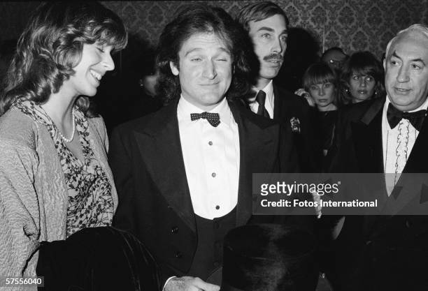 American comedian and actor Robin Williams and his wife Valerie Velardi backstage at the Golden Globes Awards held at the Beverly Hilton, Beverly...